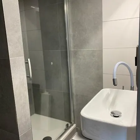 Apartament - F - Vyhlidka Nad Rekou Zdiby