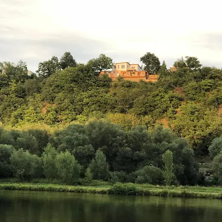 - F - Vyhlidka Nad Rekou Zdiby