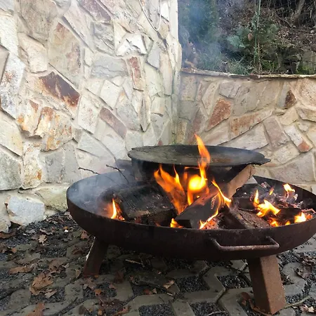 - F - Vyhlidka Nad Rekou דירה