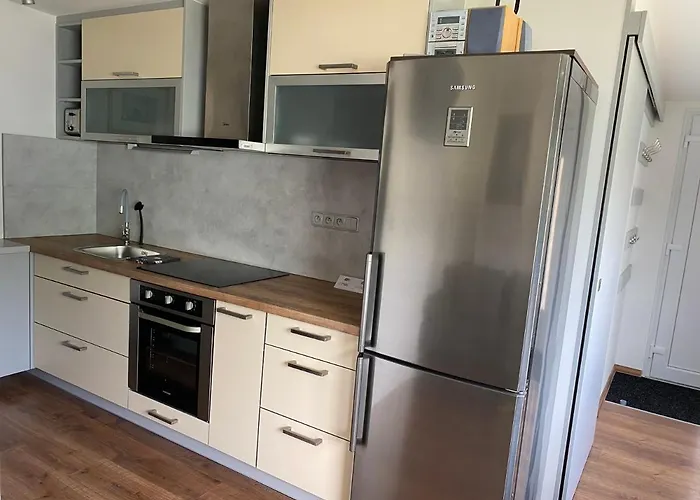 - F - Vyhlidka Nad Rekou *