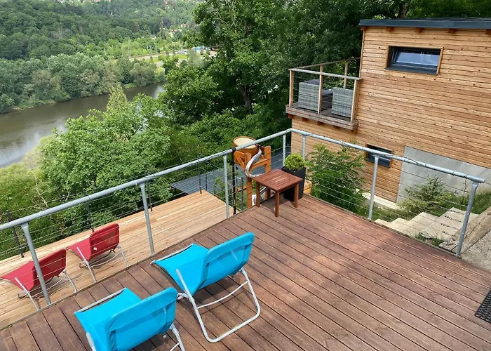 - F - Vyhlidka Nad Rekou شقة