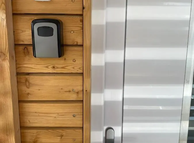 - F - Vyhlidka Nad Rekou Zdiby