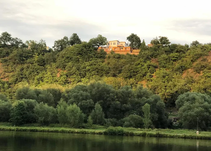 - F - Vyhlidka Nad Rekou Zdiby